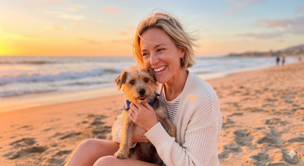 Prendre soin de l’hygiène bucco-dentaire de son animal aide à garder une haleine plus fraîche au quotidien.